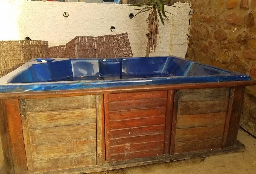 فندق ريفى Zembretta Farm Zembrettita