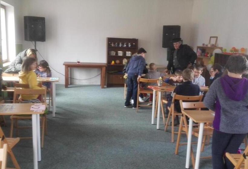 Сельский отель Zoopark Zelčín