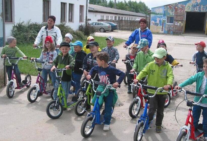 Сельский отель Zoopark Zelčín