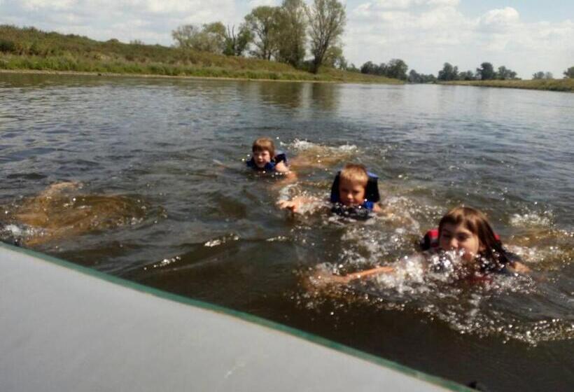 Сельский отель Zoopark Zelčín