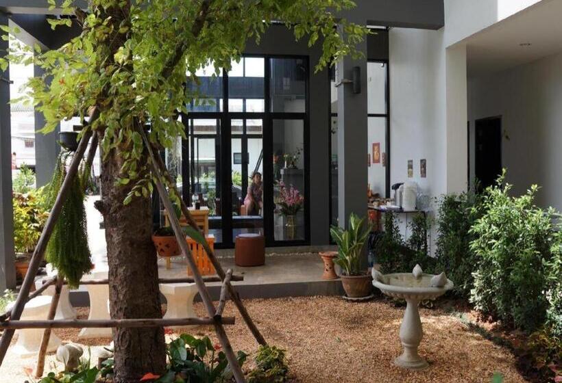 호텔 Sabai @ Chumphae