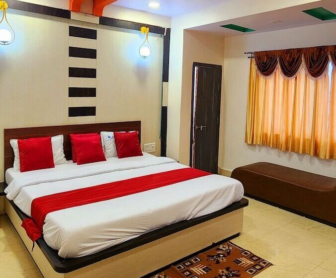 Отель Satpura Safari