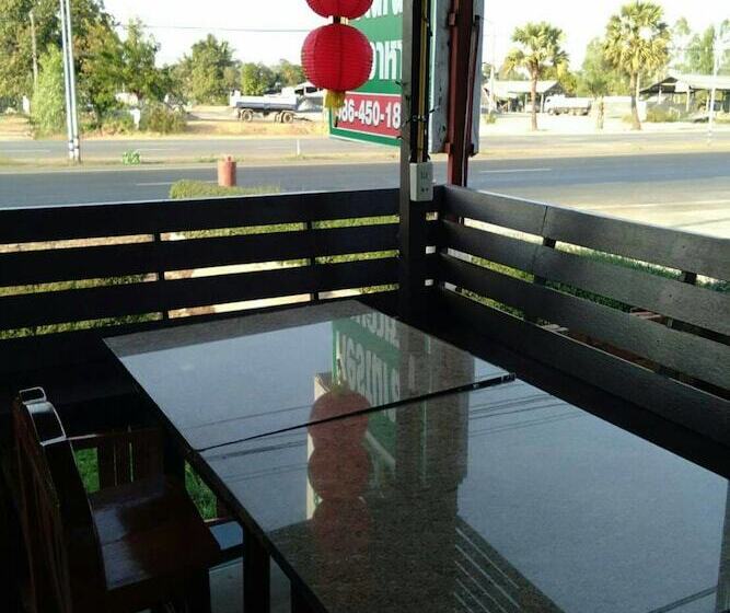 בית מלון כפרי Sawatdee Resort