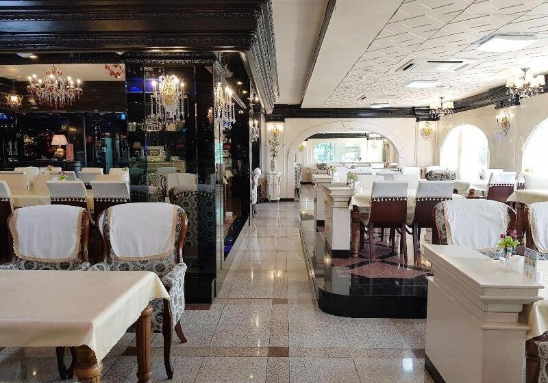 בית מלון כפרי Gaya