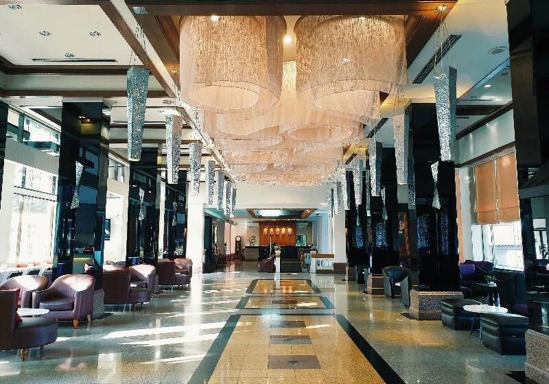 Отель Songphanburi