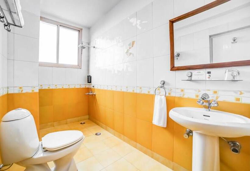 호텔 Summit Naldehra Grand Resort & Spa