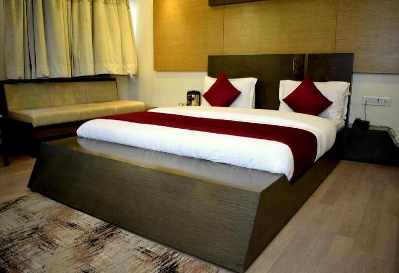 فندق Sunrise Palace