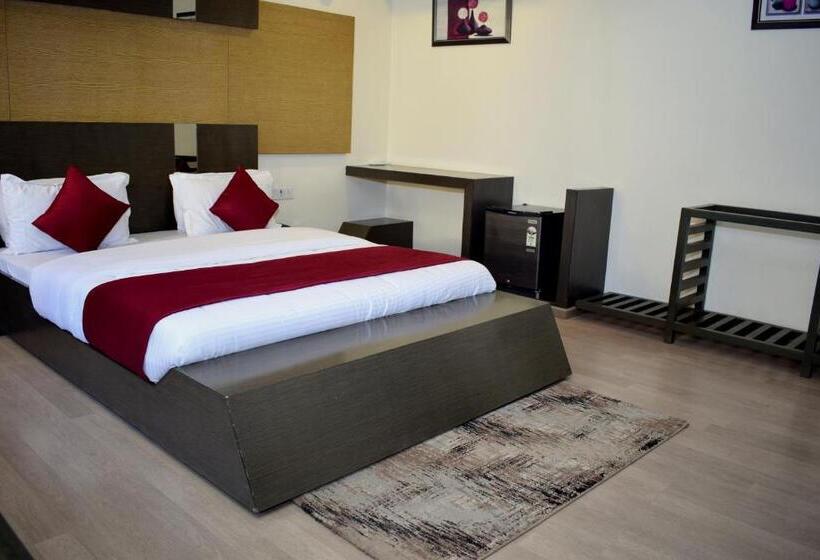 فندق Sunrise Palace