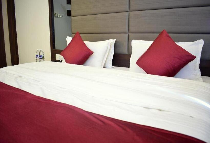 فندق Sunrise Palace