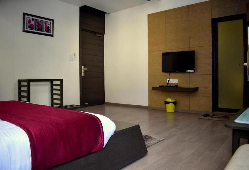 فندق Sunrise Palace