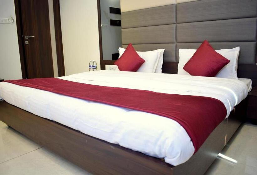 فندق Sunrise Palace