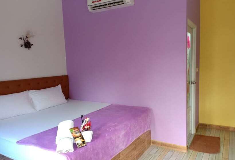 Отель Suphan Wanwarn Resort