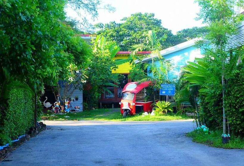 Отель Suphan Wanwarn Resort