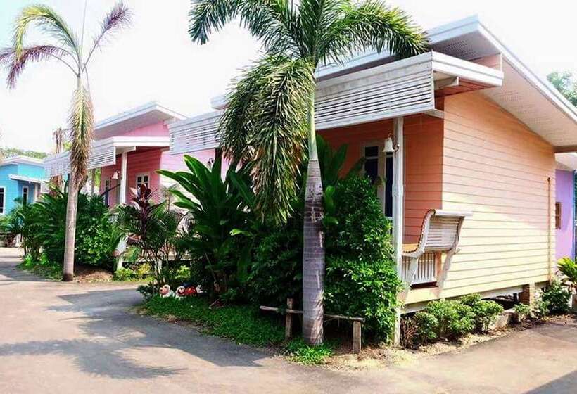 Отель Suphan Wanwarn Resort