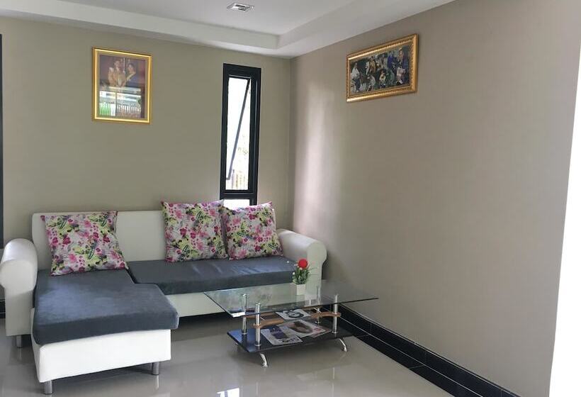 Отель Sutharnlai Apartment
