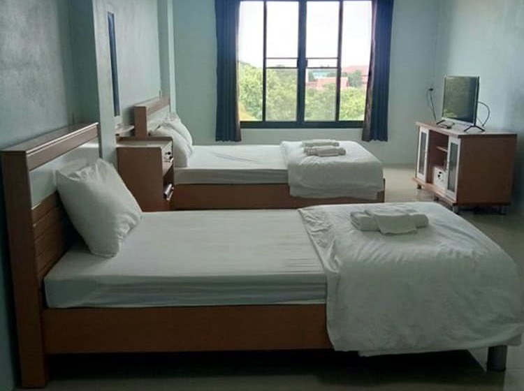 Отель Sutharnlai Apartment