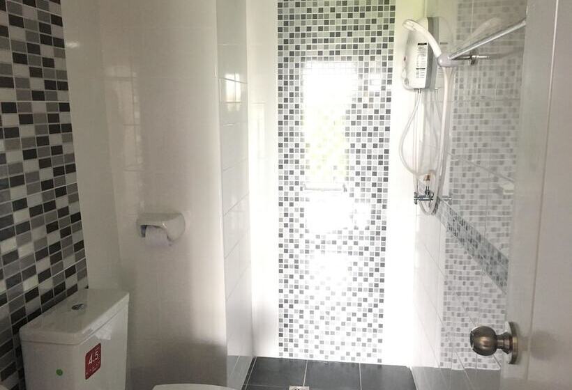 Отель Sutharnlai Apartment