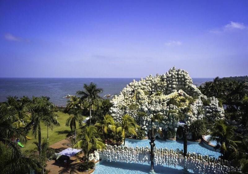 Tanza Oasis Hotel And Resort