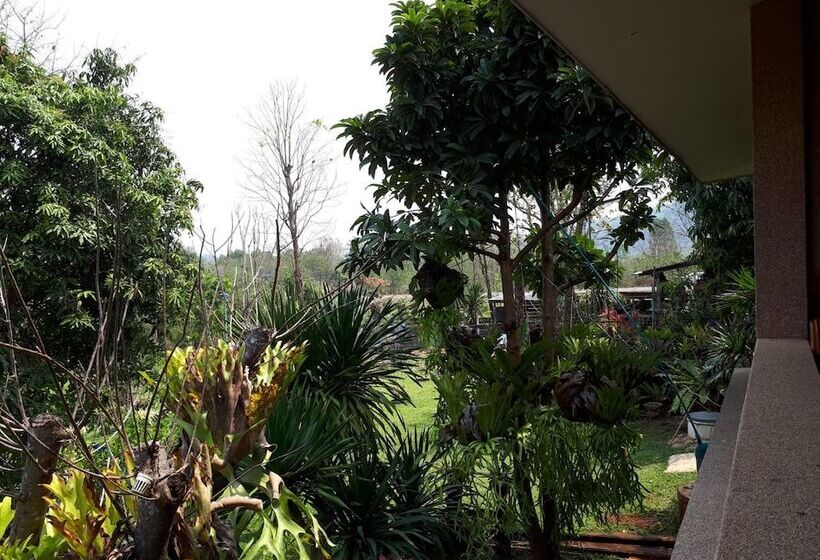 בית מלון כפרי Teepak Suanmon