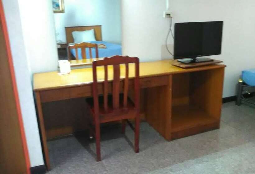 בית מלון כפרי Thanakorn Garden