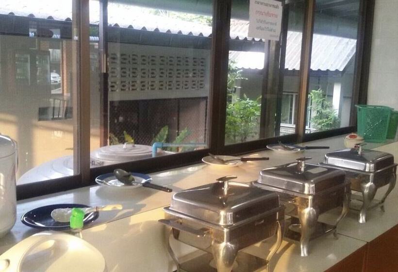 בית מלון כפרי Thanakorn Garden