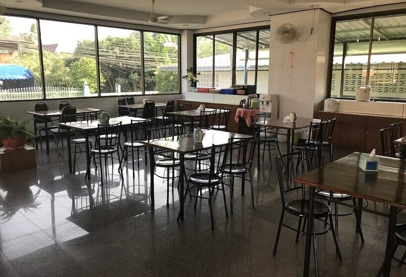 בית מלון כפרי Thanakorn Garden