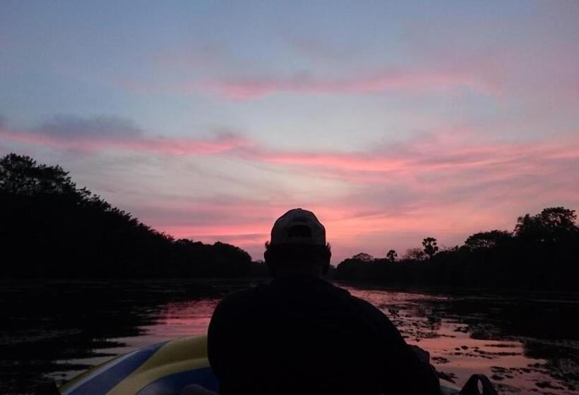 Отель The Backwaters Lodge