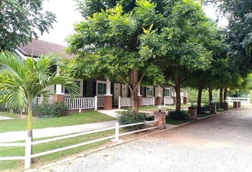 فندق The Green Land Farm