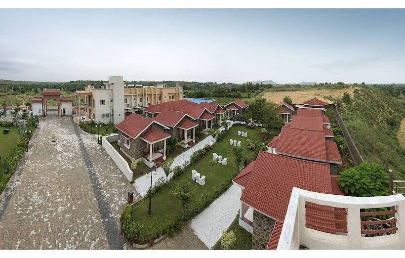 فندق The Lohana Village Resort