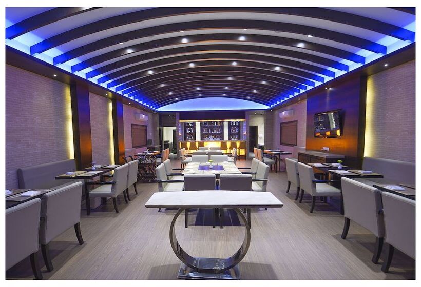 فندق The Lohana Village Resort