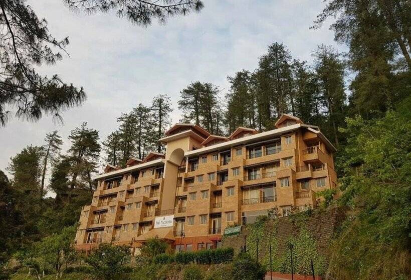 호텔 Summit Naldehra Grand Resort & Spa