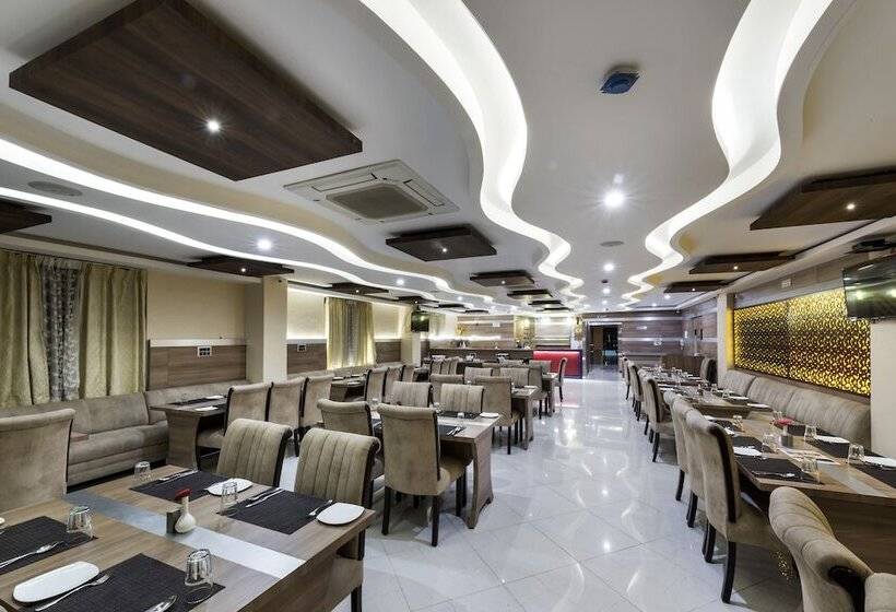 호텔 Ts Royal Grand Attibele, Hosur