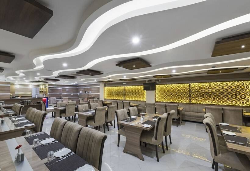 호텔 Ts Royal Grand Attibele, Hosur