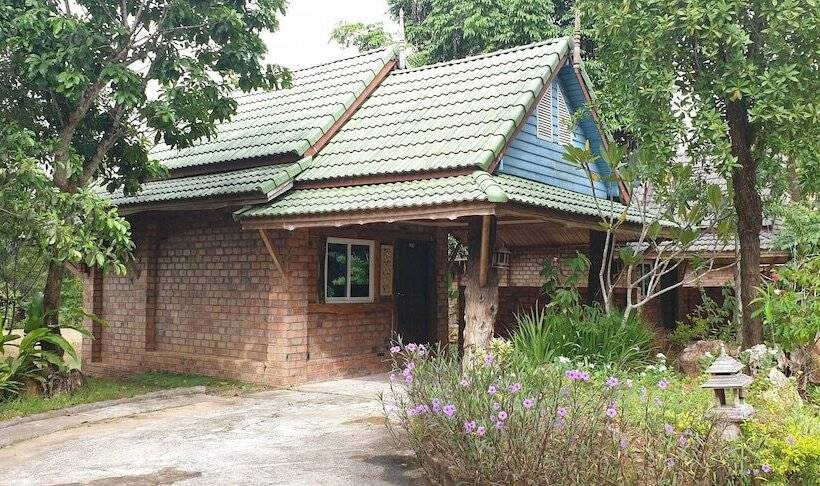 בית מלון כפרי Wangnamkhao Resort
