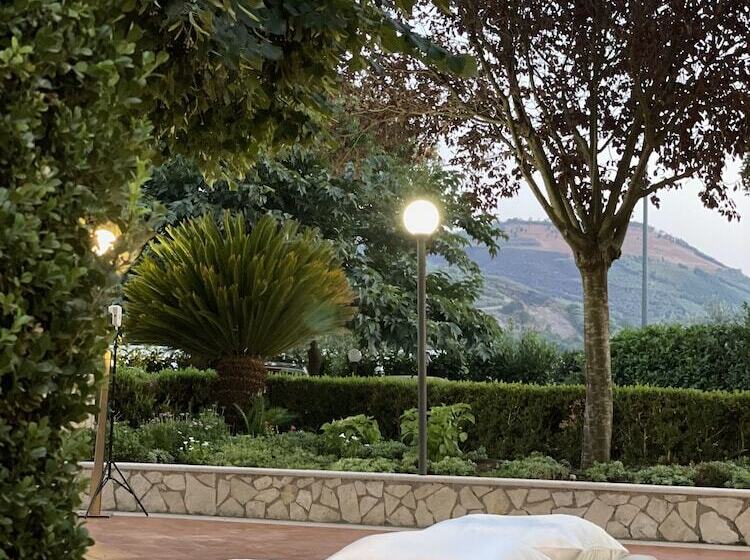 فندق Yellow Park