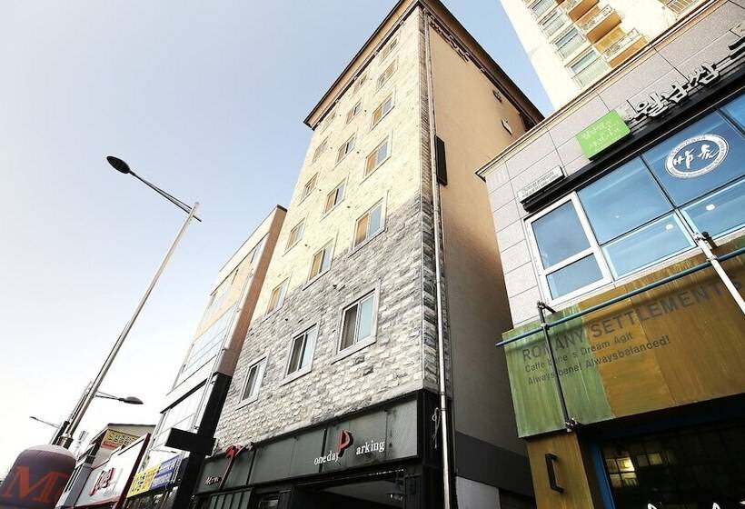 Отель Yeongdong 32 Days