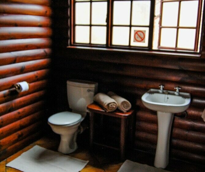 호텔 Zingela Nature Reserve  Baobab Tented Camp