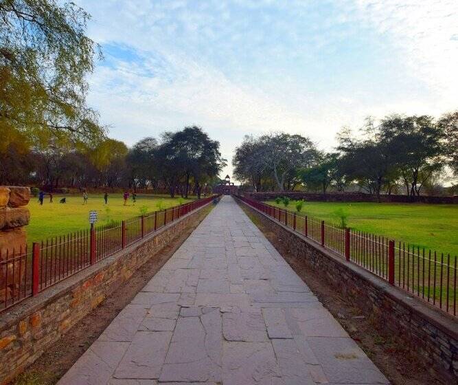 Menal Jungle Safari Resort