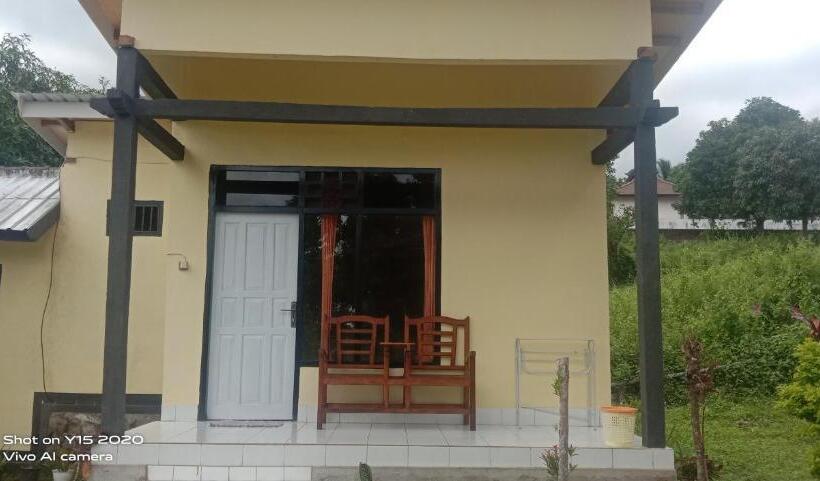 פנסיון Achita Cottages