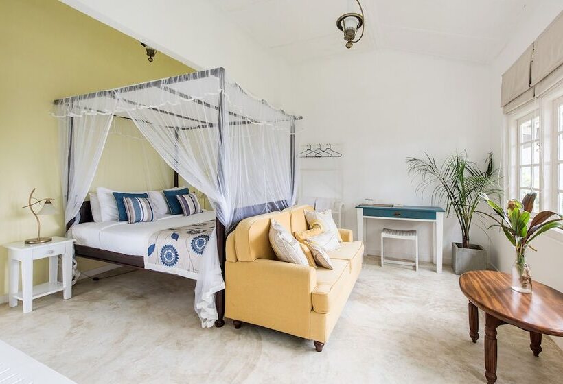 ペンション Ashburnham Estate