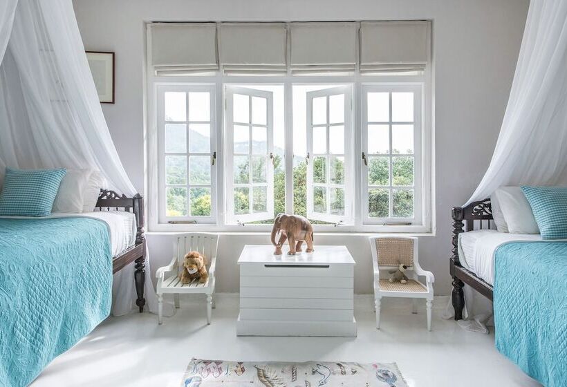 ペンション Ashburnham Estate