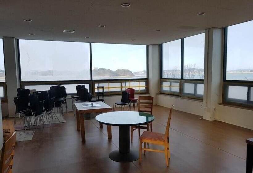 ペンション B House