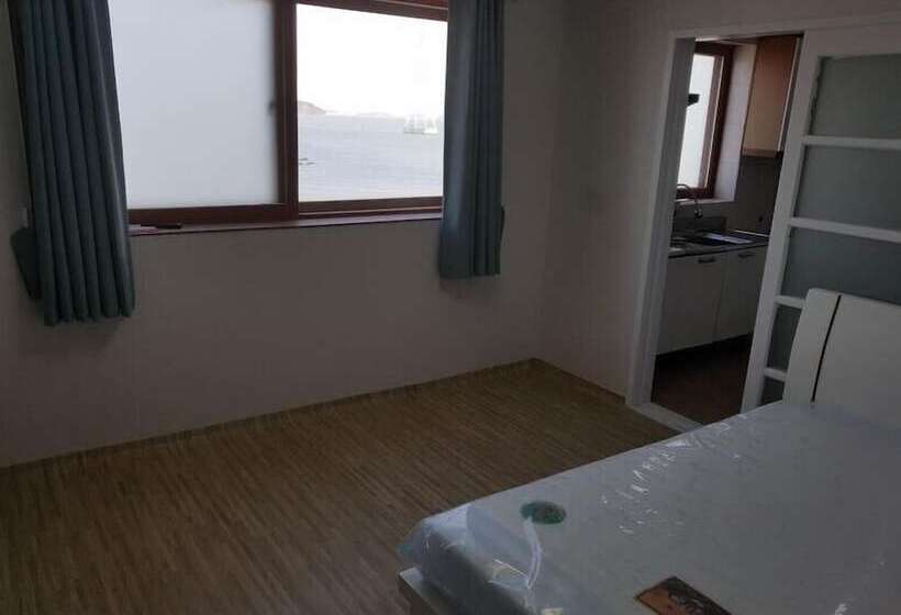 ペンション B House