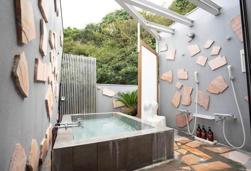 펜션 Beachside Inn Shirahama