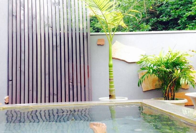 펜션 Beachside Inn Shirahama