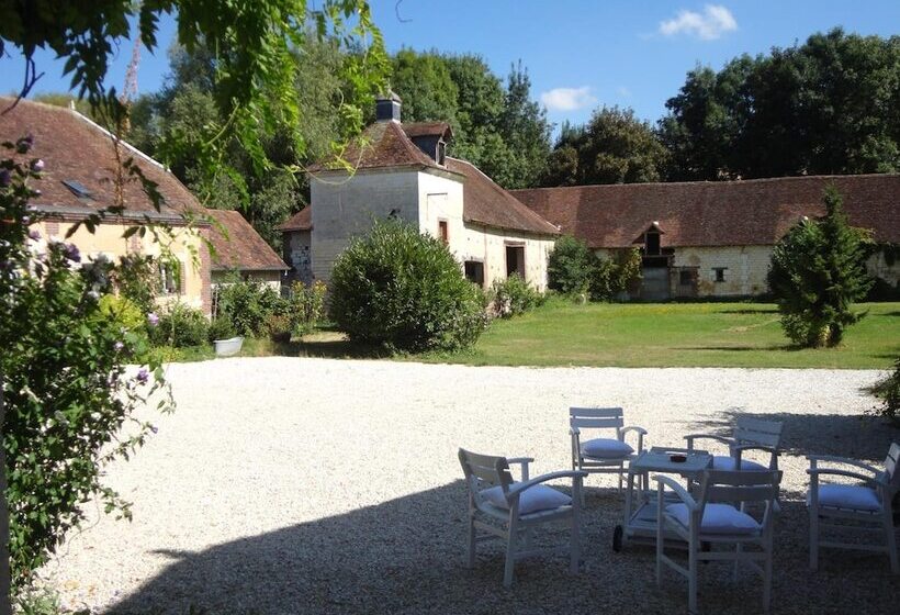 Пансион Chateau Des Roises