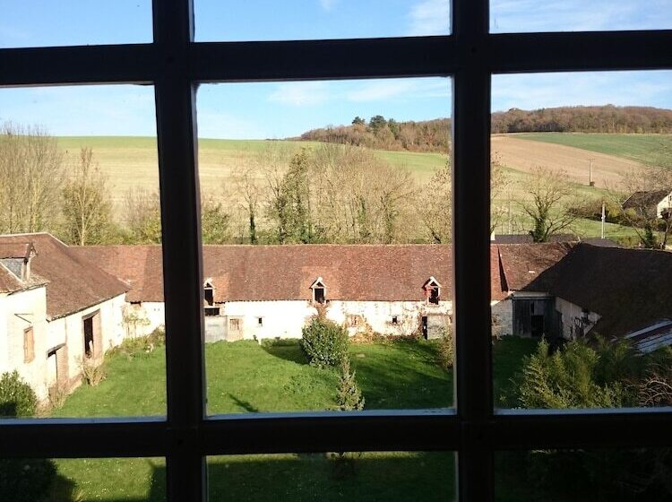 Пансион Chateau Des Roises