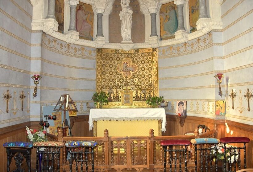 פנסיון Château De Varambon