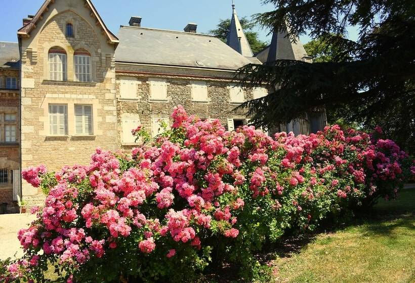 פנסיון Château De Varambon