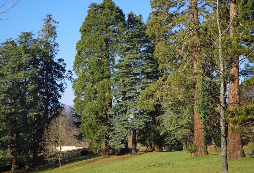 פנסיון Château De Varambon